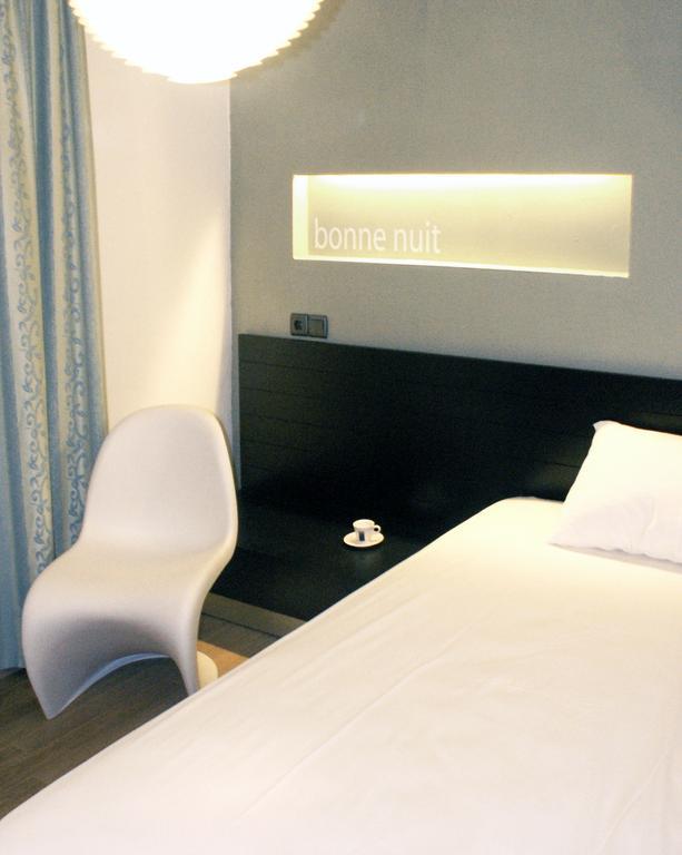 Despotiko Apt. Hotel & Suites Toroni Bilik gambar